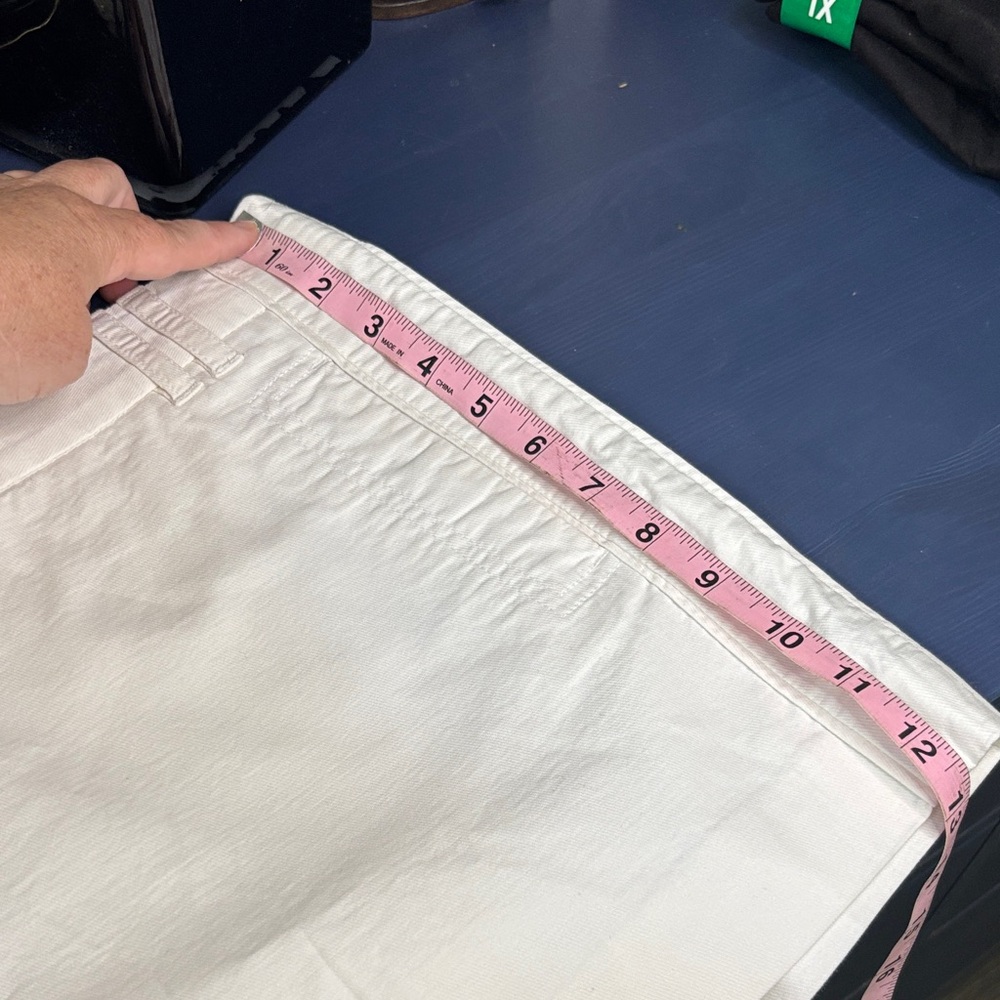 Tory Burch Cream Women's Shorts - Picture 8 of 9